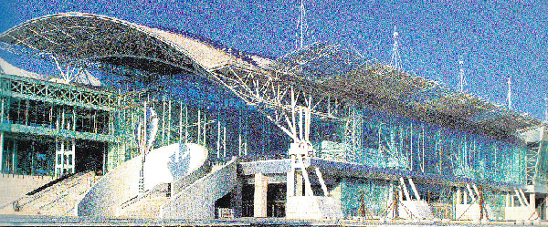 2011年7月南京药交会会场外景广告位